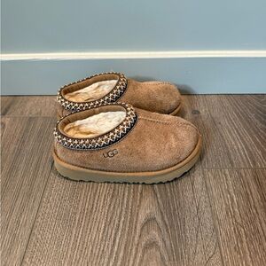 UGG Kids Brown Slip-On Slippers